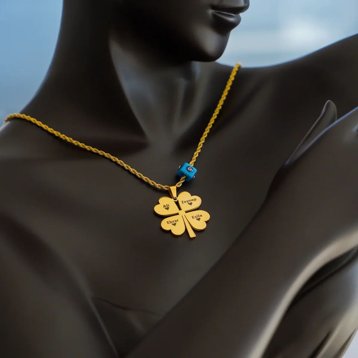 14 Ayar Altın Kaplama Kişiye Özel Yonca Kolye+Yanan Aşk Kutusu