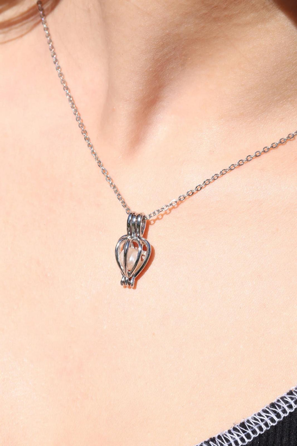 CANLI İSTİRİDYE KAFES KOLYESİ