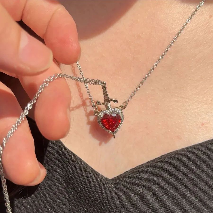 KALP VE KILIÇ ÇİFT KOLYE