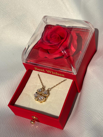 14 Ayar Altın Kaplama Açılır Yonca Kolye